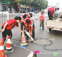 市區(qū)300余個“跳響”井蓋被修復，車輛經(jīng)過不再敢“吱聲”